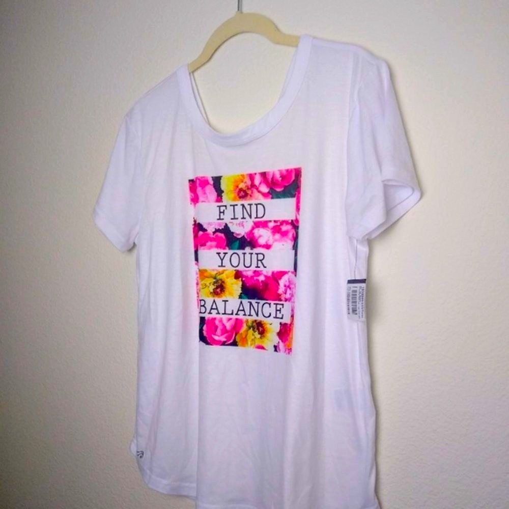 IDEOLOGY Graphic Find Your Balance'  Tee Women Medium White Cutout Yoga T-Shirt